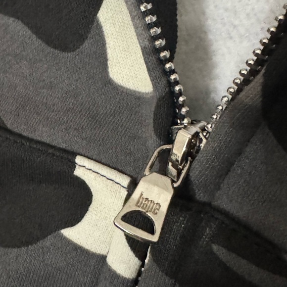 A Bathing Ape Shark Camo Hoodie - Picture 5 of 7